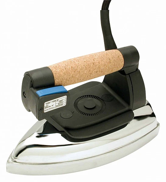 Парогенератор с утюгом Lelit PG029N35