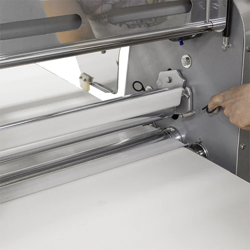Тестораскаточная машина Roal Bakery Q-520T