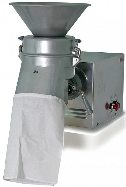 Универсальная кухонная машина Торгмаш Пермь УКМ-06-01