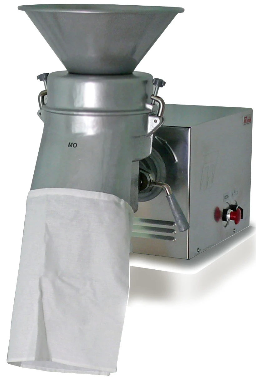 Универсальная кухонная машина Торгмаш Пермь УКМ-06-12