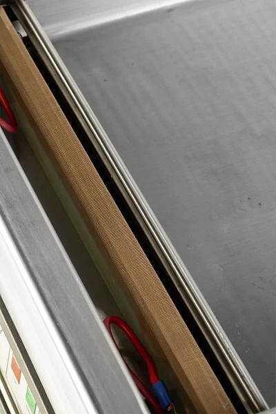 Машина вакуумной упаковки Foodatlas DZ-300/PD