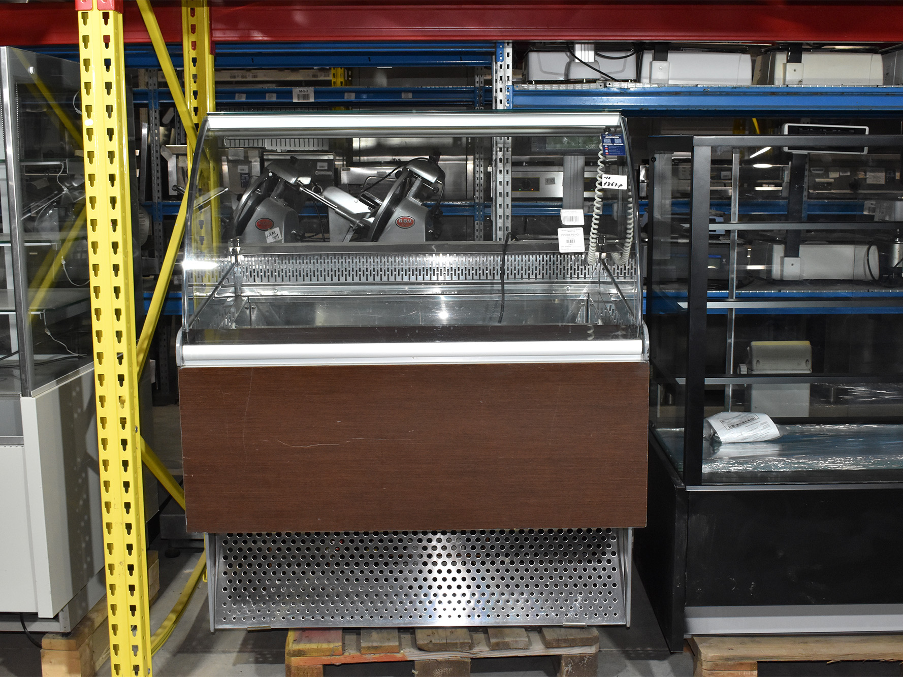 Витрина холодильная среднетемпературная Bastia Umbra TC SEC SK 80 б/у