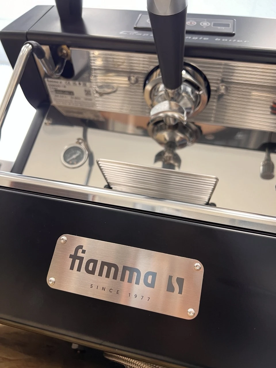 Рожковая кофемашина Fiamma Compass 1 SE TC Black